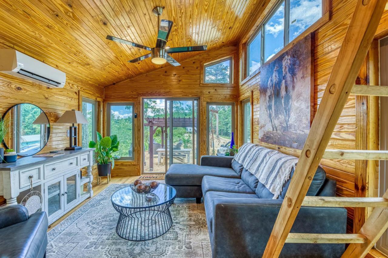 The Gemini-A Dreamy, Waterfront Tiny Cabin Rogersville 外观 照片