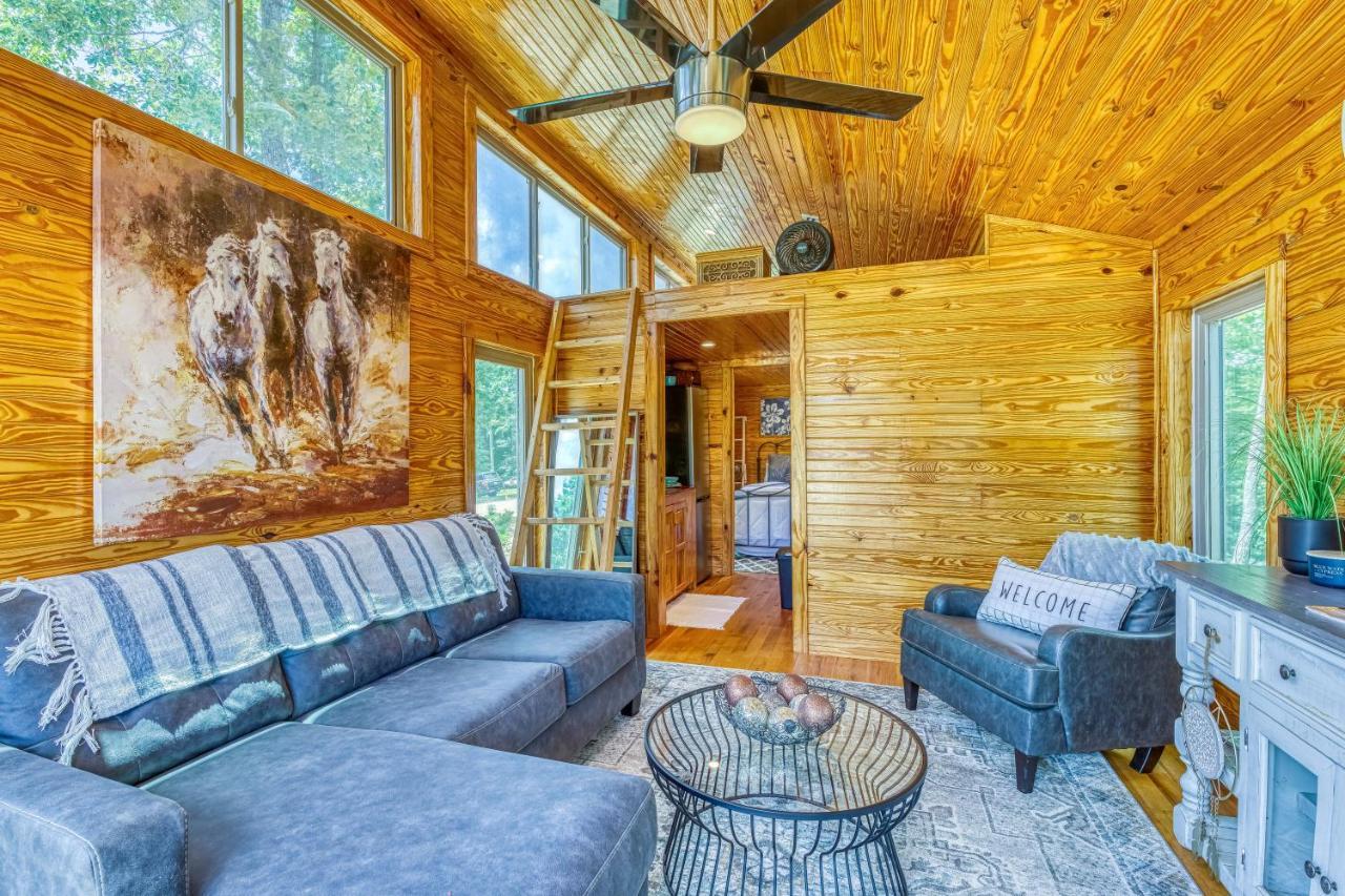 The Gemini-A Dreamy, Waterfront Tiny Cabin Rogersville 外观 照片