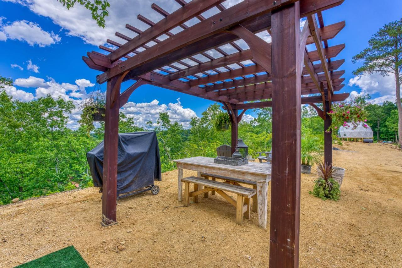 The Gemini-A Dreamy, Waterfront Tiny Cabin Rogersville 外观 照片