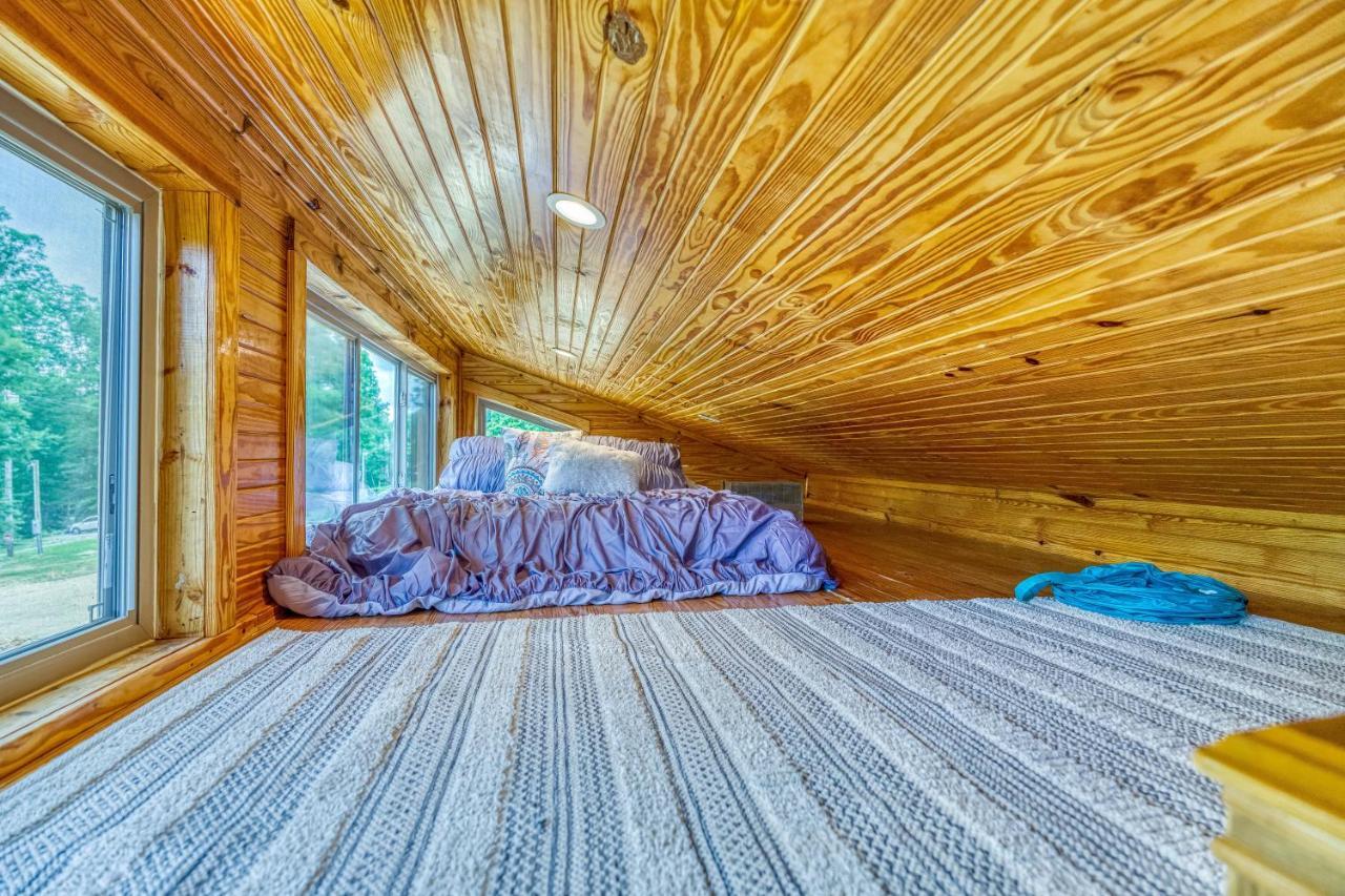 The Gemini-A Dreamy, Waterfront Tiny Cabin Rogersville 外观 照片
