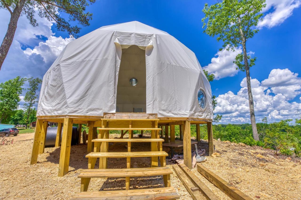The Gemini-A Dreamy, Waterfront Tiny Cabin Rogersville 外观 照片