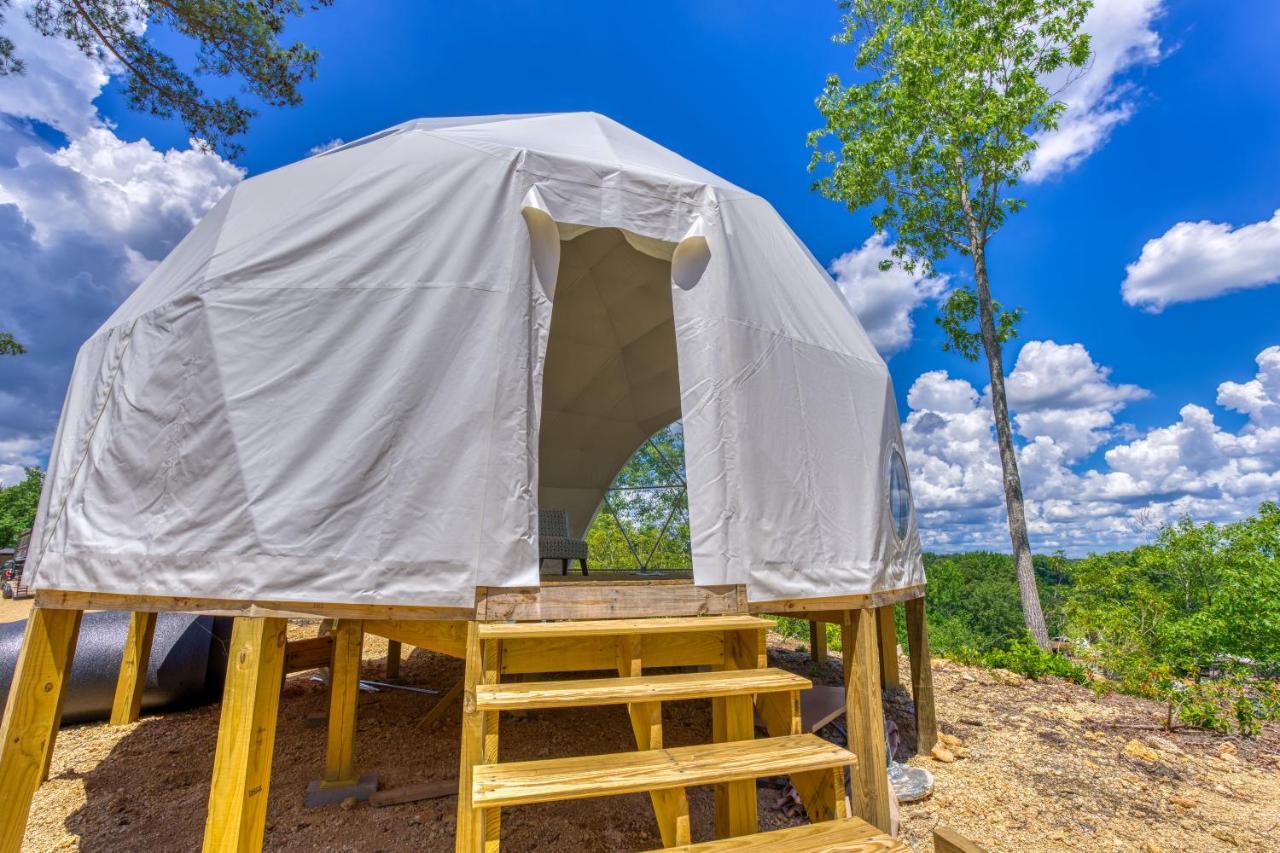 The Gemini-A Dreamy, Waterfront Tiny Cabin Rogersville 外观 照片